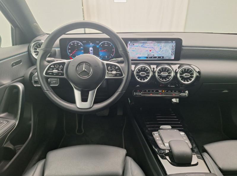 Photo 4 de l'offre de MERCEDES-BENZ CLASSE A 200D 150 8G-DCT BUSINESS SOLUTION CUIR 1ère Main à 27850€ chez Mérignac auto
