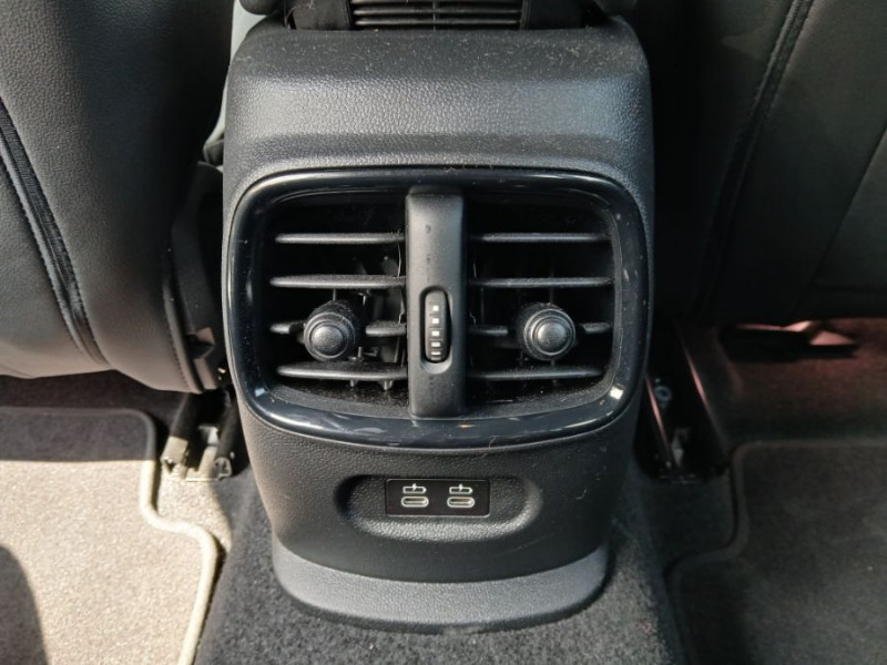 Photo 32 de l'offre de MINI CLUBMAN III 1.5 136 BVA COOPER GPS LED Camera CarPlay JA18 Key Less SC 1ère Main à 27950€ chez Mérignac auto