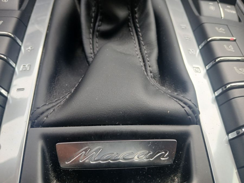 Photo 37 de l'offre de PORSCHE MACAN II 3.0 V6 S 354 PDK TOE PDLS SEM JA20 1ère Main à 58900€ chez Mérignac auto