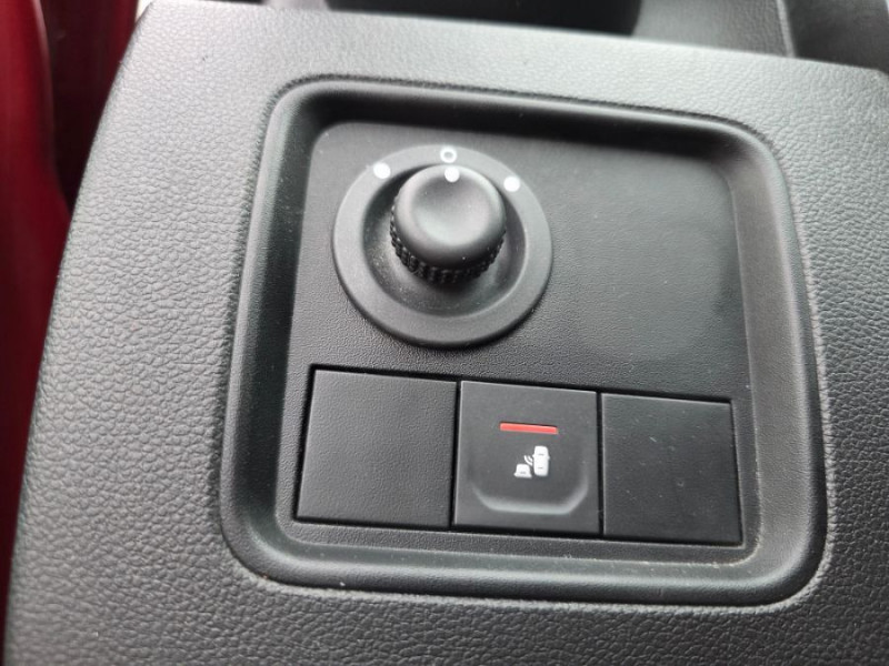 Photo 35 de l'offre de DACIA DUSTER 1.5 BlueDCi 115 BVM6 4X2 PRESTIGE Camera 360° SC 1ère Main à 17480€ chez Mérignac auto