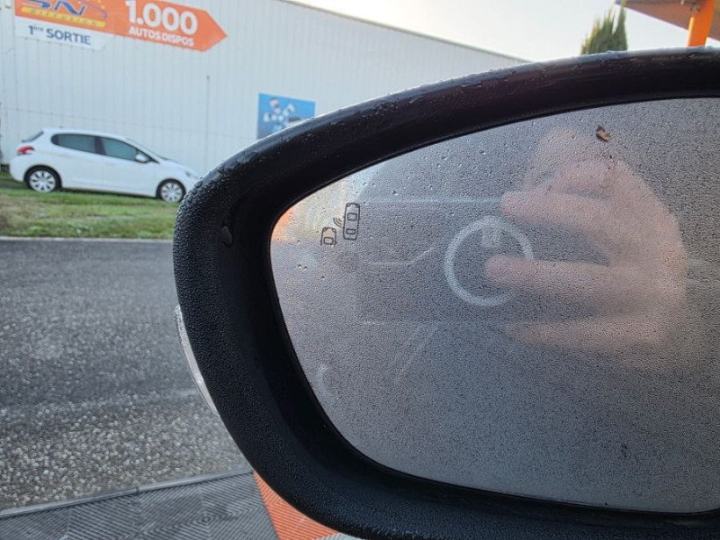 Photo 24 de l'offre de CITROEN C3 AIRCROSS 1.2 PureTech 110 BVM6 SHINE GPS Camera Park Assist. Grip C. à 12890€ chez Mérignac auto