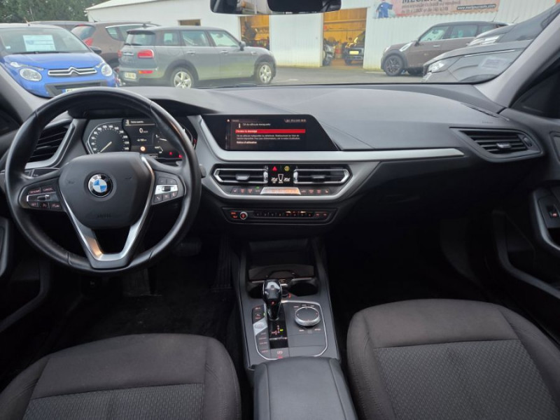 Photo 4 de l'offre de BMW SERIE 1 (F40) 118DA 150 BVA8 BUSINESS GPS Keyless SC Attel. à 21890€ chez Mérignac auto