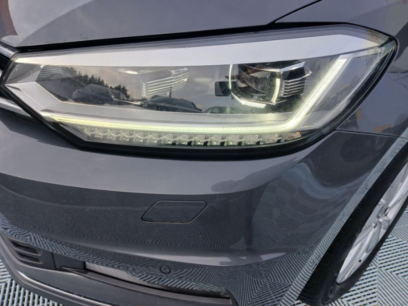 Photo 18 de l'offre de VOLKSWAGEN TOURAN III 2.0 TDI 115 DSG7 CARAT HIGHLINE Camera ACC SC TOIT Ouvrant 5PL 1ère Main à 27950€ chez Mérignac auto