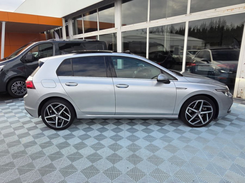 Photo 9 de l'offre de VOLKSWAGEN GOLF VIII 2.0 TDI 150 DSG6 STYLE Toit Ouvrant suivi entretien à 27950€ chez Mérignac auto