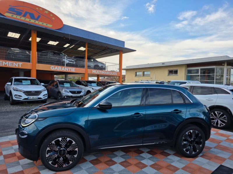 Photo 10 de l'offre de FIAT 600 1.2 HYBRID 100 DCT6 LA PRIMA Hayon EL. JA18 à 21850€ chez Mérignac auto