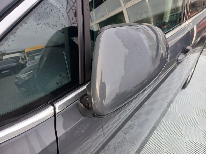 Photo 24 de l'offre de VOLKSWAGEN TOURAN III 2.0 TDI 115 DSG7 CARAT HIGHLINE Camera ACC SC TOIT Ouvrant 5PL 1ère Main à 27950€ chez Mérignac auto