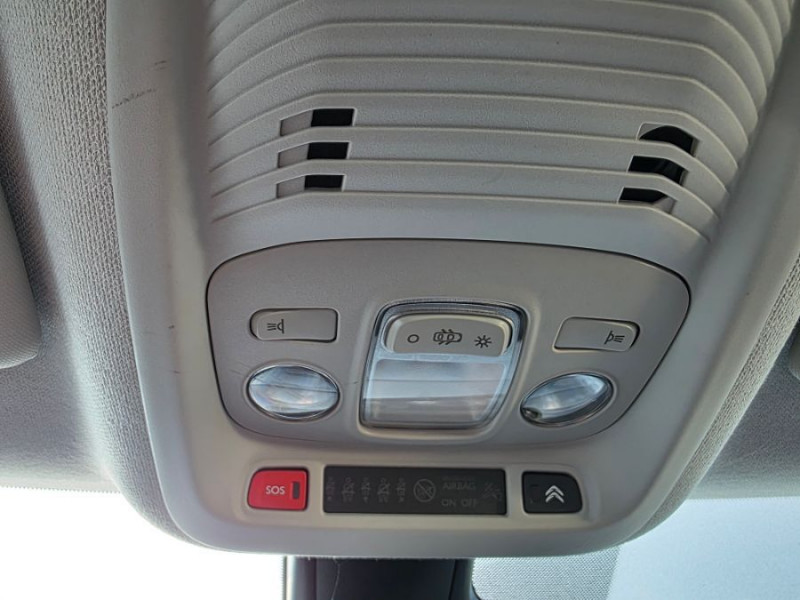 Photo 30 de l'offre de CITROEN C3 AIRCROSS 1.2 PureTech 110 BVM6 SHINE GPS Camera Park Assist. Grip C. à 12890€ chez Mérignac auto