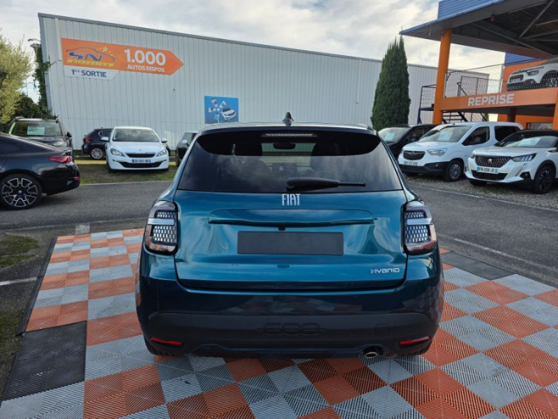 Photo 12 de l'offre de FIAT 600 1.2 HYBRID 100 DCT6 LA PRIMA Hayon EL. JA18 à 21850€ chez Mérignac auto