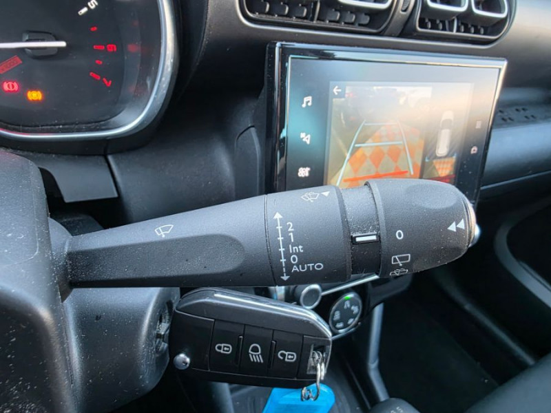 Photo 23 de l'offre de CITROEN C3 AIRCROSS 1.2 PureTech 110 BVM6 SHINE GPS Camera Park Assist. Grip C. à 12890€ chez Mérignac auto