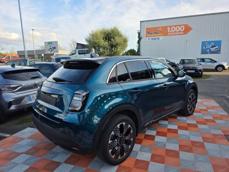 Photo 13 de l'offre de FIAT 600 1.2 HYBRID 100 DCT6 LA PRIMA Hayon EL. JA18 à 21850€ chez Mérignac auto