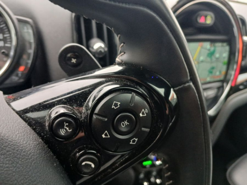 Photo 27 de l'offre de MINI COUNTRYMAN (F60) 2.0SD 190 BVA8 COOPER SD CUIR Elec. TOE ACC JA18 Nbses Options... à 23950€ chez Mérignac auto