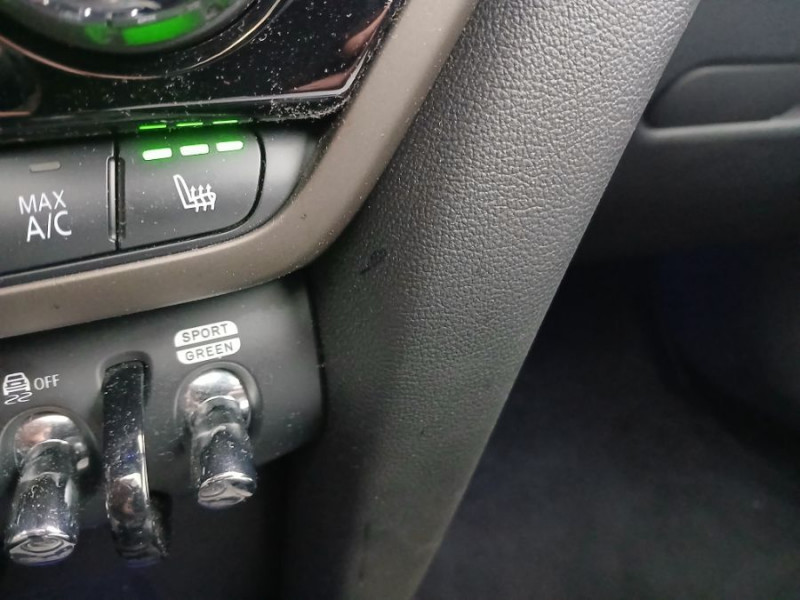 Photo 22 de l'offre de MINI COUNTRYMAN (F60) 2.0SD 190 BVA8 COOPER SD CUIR Elec. TOE ACC JA18 Nbses Options... à 23950€ chez Mérignac auto