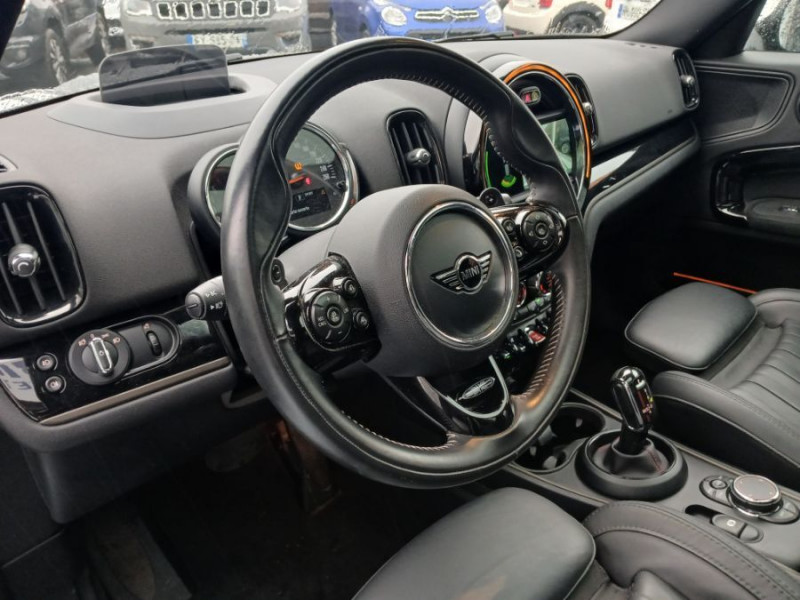 Photo 43 de l'offre de MINI COUNTRYMAN (F60) 2.0SD 190 BVA8 COOPER SD CUIR Elec. TOE ACC JA18 Nbses Options... à 23950€ chez Mérignac auto