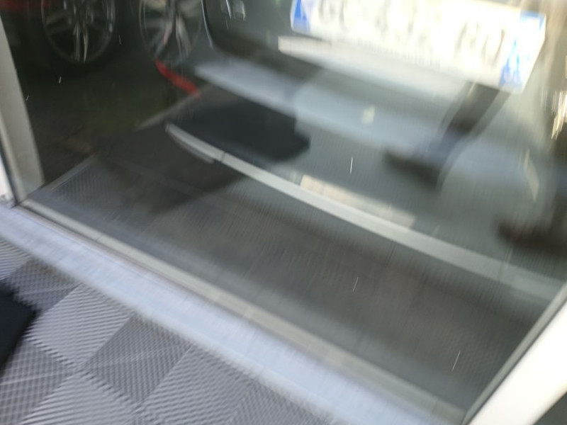 Photo 24 de l'offre de MERCEDES-BENZ GLB 200D 150 8G-Tronic 2WD BUSINESS SOLUTION CUIR Hayon EL. 7PL 1ère Main à 35890€ chez Mérignac auto