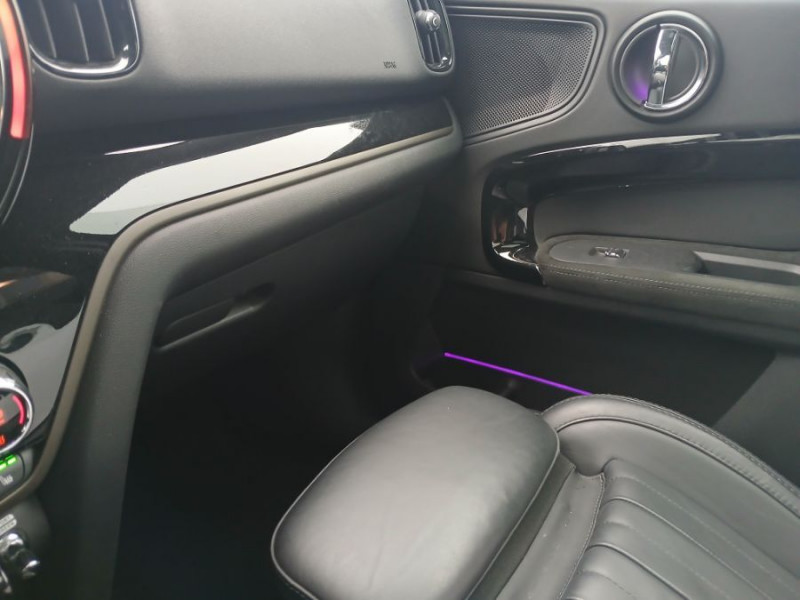 Photo 37 de l'offre de MINI COUNTRYMAN (F60) 2.0SD 190 BVA8 COOPER SD CUIR Elec. TOE ACC JA18 Nbses Options... à 23950€ chez Mérignac auto
