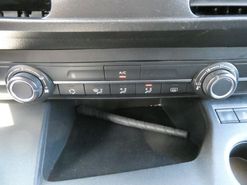 Photo 28 de l'offre de CITROEN BERLINGO 1.5 BlueHDi 100 BVM6 FEEL à 20450€ chez Mérignac auto