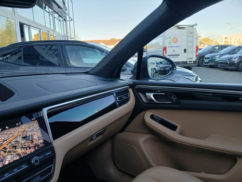 Photo 31 de l'offre de PORSCHE MACAN II 3.0 V6 S 354 PDK TOE JA19 1ère Main Porsche Approved à 64900€ chez Mérignac auto