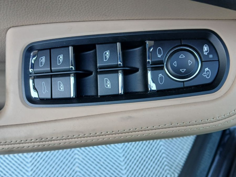 Photo 17 de l'offre de PORSCHE MACAN II 3.0 V6 S 354 PDK TOE JA19 1ère Main Porsche Approved à 64900€ chez Mérignac auto