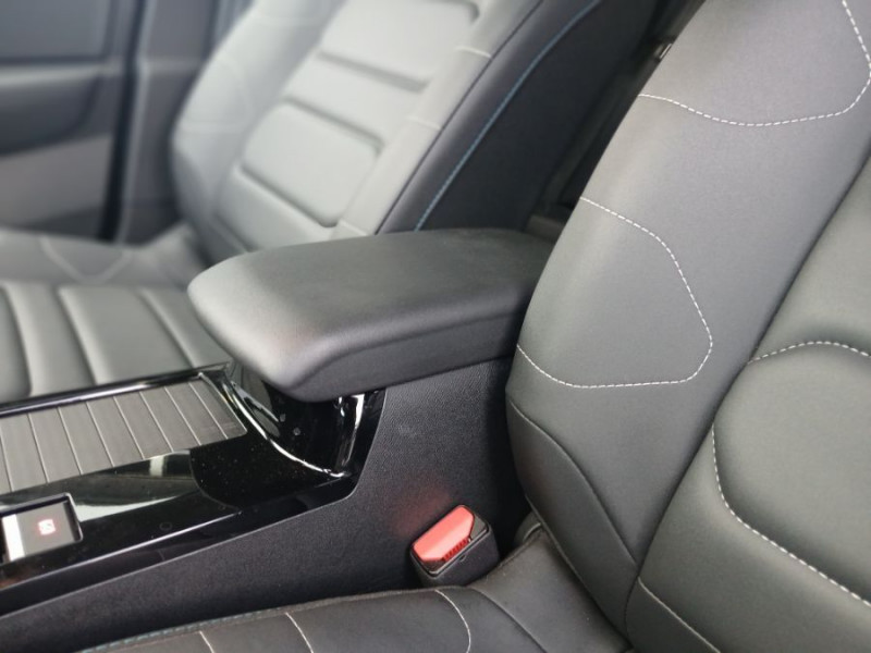 Photo 30 de l'offre de CITROEN C4 X 1.5 BlueHDi 130 EAT8 MAX GPS Camera JA18 à 21950€ chez Mérignac auto