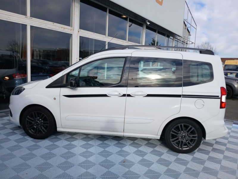 Photo 11 de l'offre de FORD TOURNEO COURIER 100 Ess. BVM6 SPORT GPS JA16 Radars Attel. 1ère Main Suivie à 11950€ chez Mérignac auto