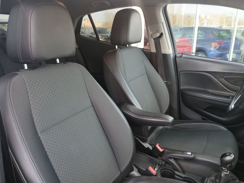 Photo 5 de l'offre de OPEL MOKKA X II 1.6 CDTI 136 BVM6 INNOVATION GPS Camera JA18 Radars à 10950€ chez Mérignac auto
