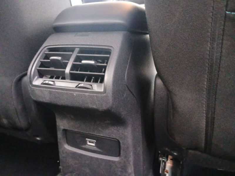 Photo 38 de l'offre de CITROEN C4 X 1.5 BlueHDi 130 EAT8 MAX GPS Camera JA18 à 21950€ chez Mérignac auto