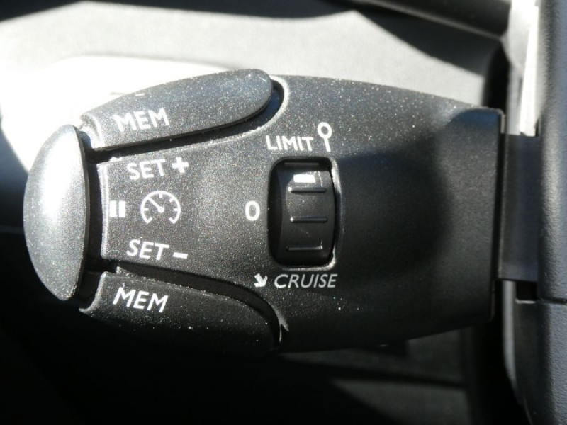 Photo 27 de l'offre de CITROEN BERLINGO 1.5 BlueHDi 100 BVM6 FEEL à 20450€ chez Mérignac auto