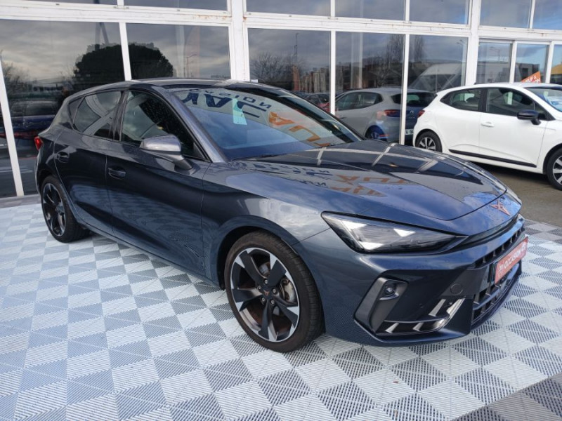 Photo 2 de l'offre de CUPRA LEON NEW IV 1.5 eTSI 150 DSG V GPS Camera JA18 SC Key Less à 29850€ chez Mérignac auto