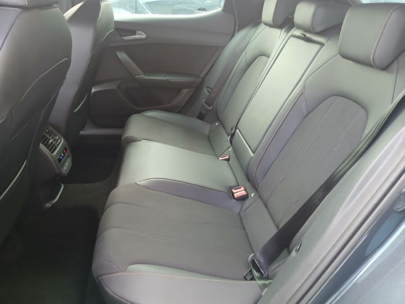 Photo 29 de l'offre de CUPRA LEON NEW IV 1.5 eTSI 150 DSG V GPS Camera JA18 SC Key Less à 29850€ chez Mérignac auto