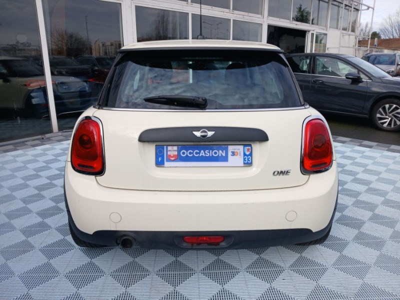 Photo 14 de l'offre de MINI MINI III ONE 102 BVM6 3P CLIM Bluetooth JA16p à 11450€ chez Mérignac auto