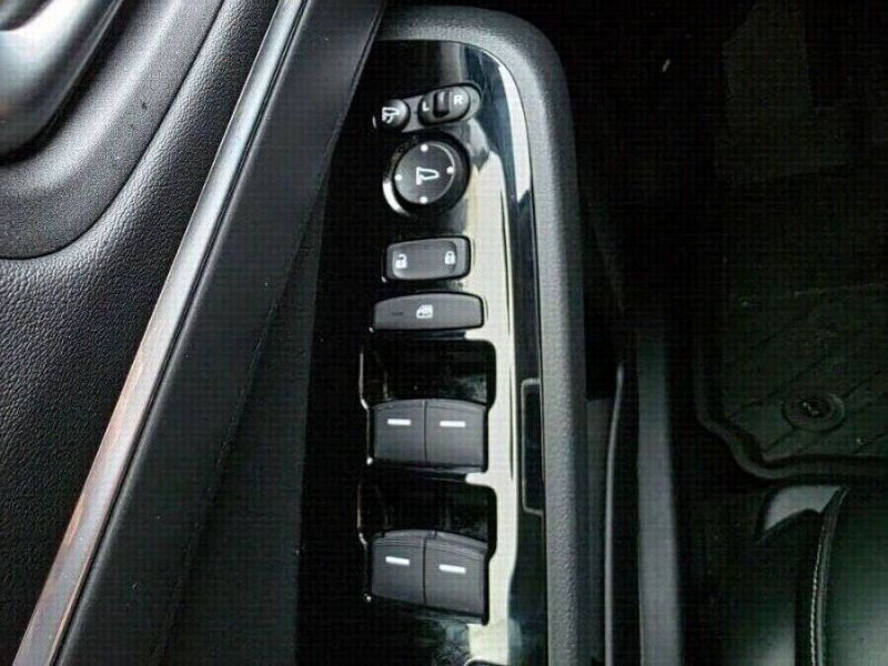 Photo 25 de l'offre de HONDA HR-V 1.5 i-MMD 131 eHEV BVA ADVANCE à 26950€ chez Mérignac auto