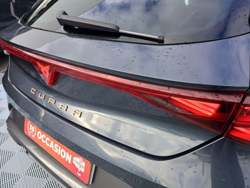 Photo 24 de l'offre de CUPRA LEON NEW IV 1.5 eTSI 150 DSG V GPS Camera JA18 SC Key Less à 29850€ chez Mérignac auto