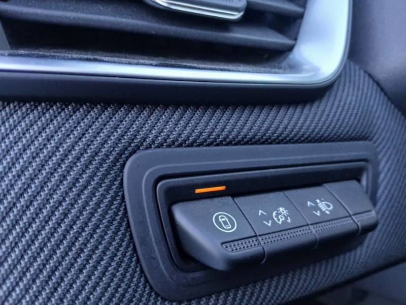 Photo 36 de l'offre de RENAULT CLIO V 0.9 TCe 90 BVM6 ESPRIT ALPINE GPS 9.3" Cockpit JA17 à 20950€ chez Mérignac auto