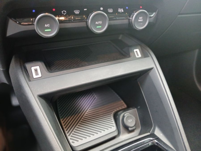 Photo 25 de l'offre de CITROEN C4 X 1.5 BlueHDi 130 EAT8 MAX GPS Camera JA18 à 21950€ chez Mérignac auto