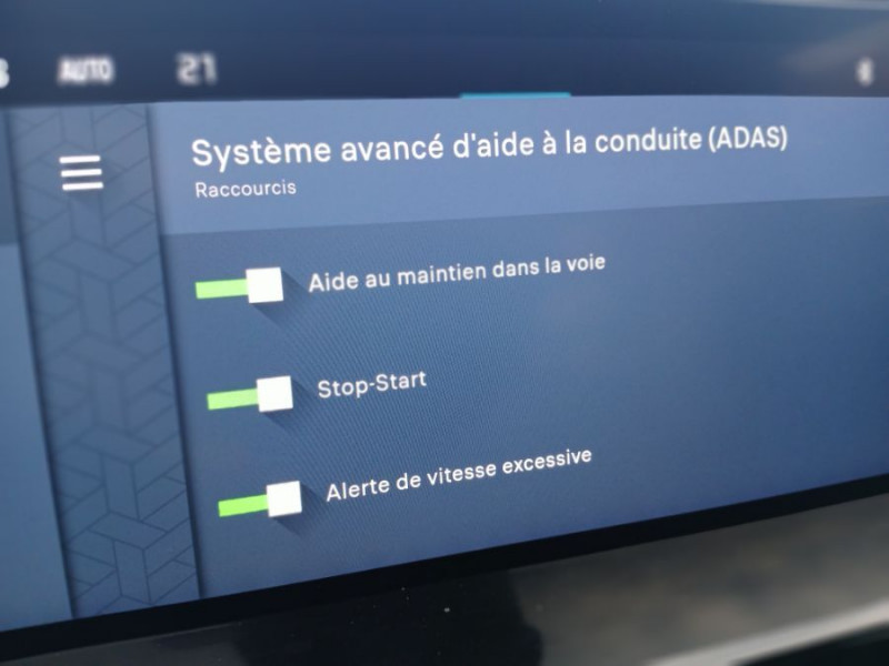 Photo 20 de l'offre de CITROEN C4 X 1.5 BlueHDi 130 EAT8 MAX GPS Camera JA18 à 21950€ chez Mérignac auto