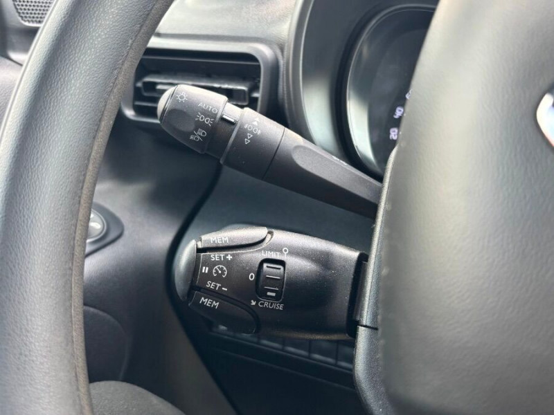 Photo 22 de l'offre de CITROEN BERLINGO 1.5 BlueHDi 100 BVM6 FEEL à 20450€ chez Mérignac auto