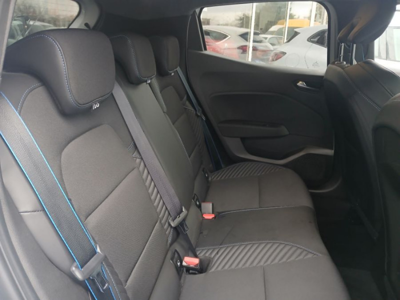 Photo 48 de l'offre de RENAULT CLIO V 0.9 TCe 90 BVM6 ESPRIT ALPINE GPS 9.3" Cockpit JA17 à 20950€ chez Mérignac auto