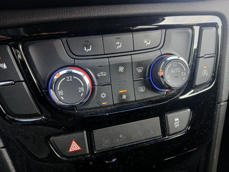 Photo 19 de l'offre de OPEL MOKKA X II 1.6 CDTI 136 BVM6 INNOVATION GPS Camera JA18 Radars à 10950€ chez Mérignac auto