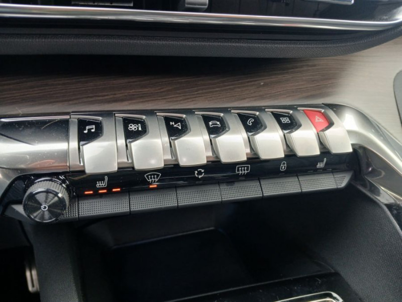 Photo 27 de l'offre de PEUGEOT 5008 II 1.5 BlueHDi 130 EAT8 GT PACK Full CUIR TOE Hayon EL. 360° Hifi 7PL à 33490€ chez Mérignac auto