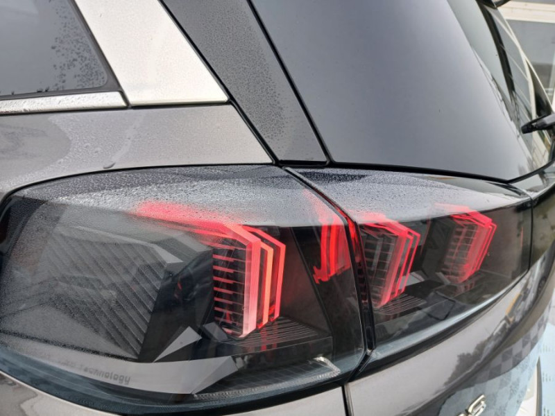 Photo 42 de l'offre de PEUGEOT 5008 II 1.5 BlueHDi 130 EAT8 GT PACK Full CUIR TOE Hayon EL. 360° Hifi 7PL à 33490€ chez Mérignac auto