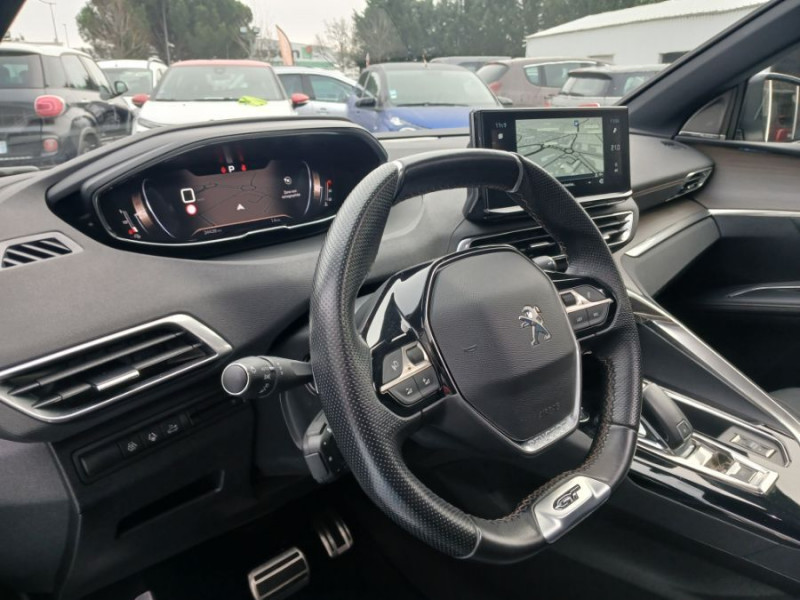 Photo 29 de l'offre de PEUGEOT 5008 II 1.5 BlueHDi 130 EAT8 GT PACK Full CUIR TOE Hayon EL. 360° Hifi 7PL à 33490€ chez Mérignac auto