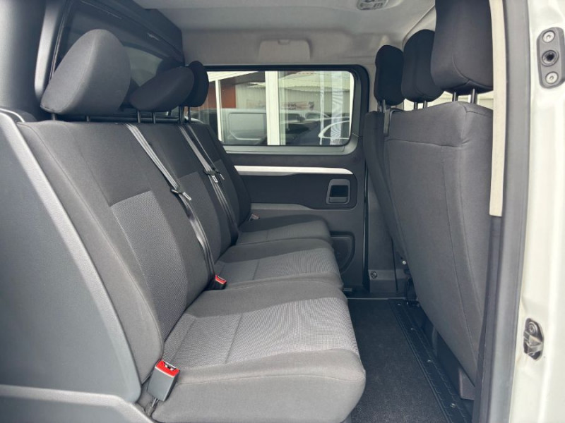 Photo 5 de l'offre de PEUGEOT EXPERT Double Cabine LONG L3 2.0 BlueHDi 120 EAT8 ASPHALT DC 6PL GPS Attel. à 22950€ chez Mérignac auto