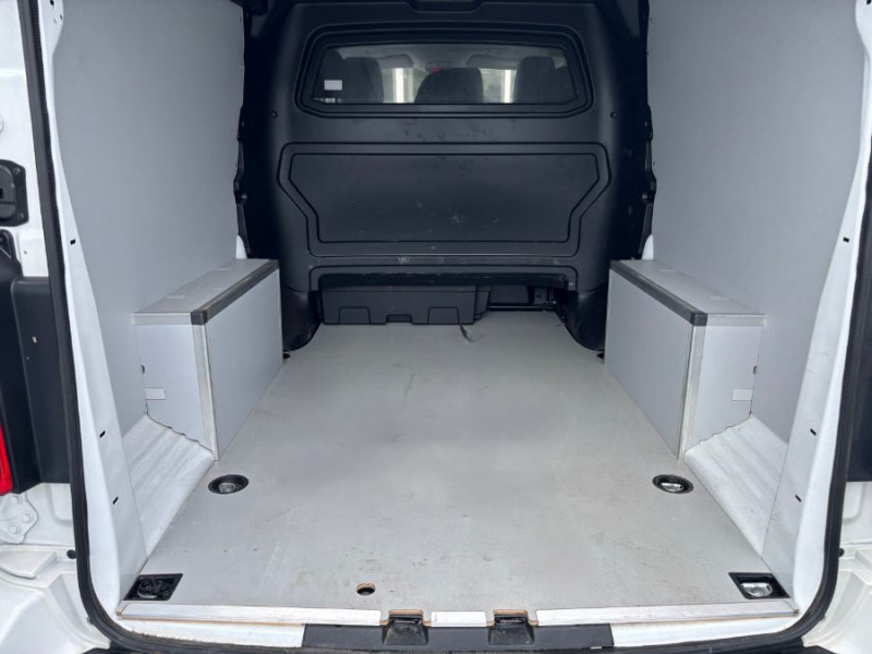 Photo 7 de l'offre de PEUGEOT EXPERT Double Cabine LONG L3 2.0 BlueHDi 120 EAT8 ASPHALT DC 6PL GPS Attel. à 22950€ chez Mérignac auto