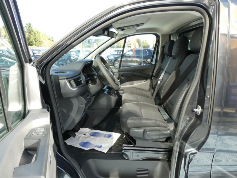 Photo 39 de l'offre de RENAULT TRAFIC VAN ANTILOPE VAN Aménagé FLEX3 2.0 DCi 130 BVM6 L1 240W + 200Ah Chauffage 7800€ d'Options 1ère Main à 42900€ chez Mérignac auto