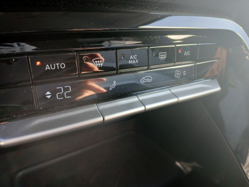 Photo 23 de l'offre de CITROEN C3 NEW 1.2 PureTech 100 BVM6 MAX GPS Camera à 17970€ chez Mérignac auto