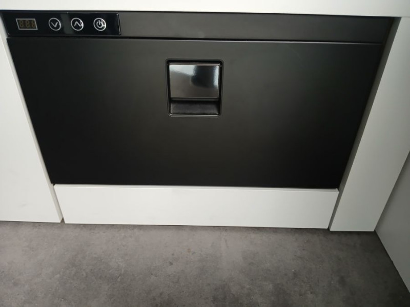 Photo 19 de l'offre de RENAULT TRAFIC VAN ANTILOPE VAN Aménagé FLEX3 2.0 DCi 130 BVM6 L1 240W + 200Ah Chauffage 7800€ d'Options 1ère Main à 42900€ chez Mérignac auto