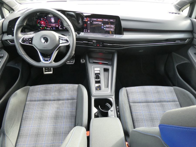 Photo 12 de l'offre de VOLKSWAGEN GOLF VIII 1.4 HYBRID 245 GTE GPS Cockpit ACC LED+ 1ère Main à 27470€ chez Mérignac auto