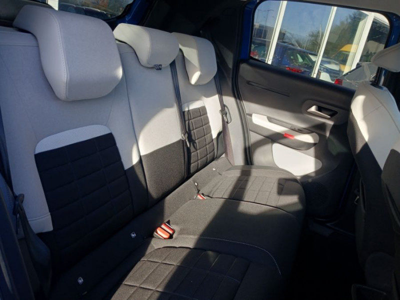 Photo 17 de l'offre de CITROEN C3 NEW 1.2 PureTech 100 BVM6 MAX GPS Camera à 17970€ chez Mérignac auto