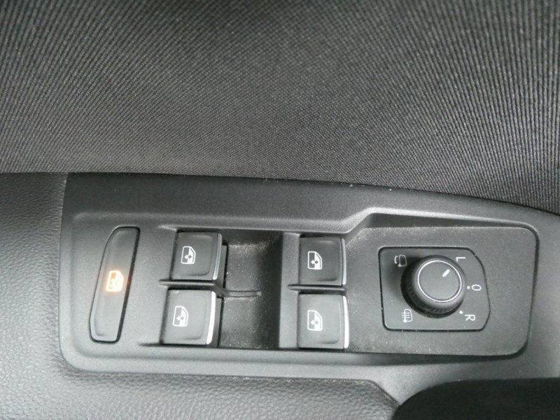 Photo 39 de l'offre de VOLKSWAGEN TIGUAN II (2) 2.0 TDI 150 DSG 2WD ELEGANCE TOE GPS Camera ACC Hayon EL. JA18 1ère Main à 33950€ chez Mérignac auto