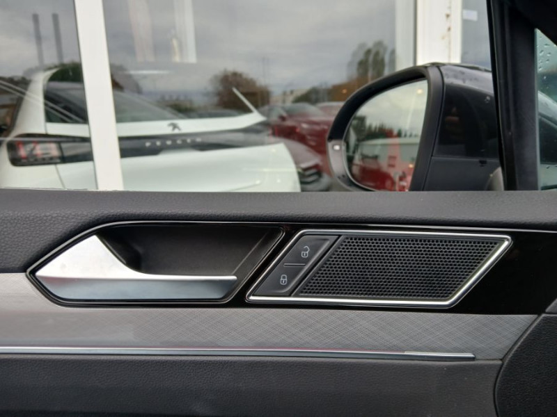 Photo 19 de l'offre de VOLKSWAGEN PASSAT SW VIII 1.6 TDI 120 DSG7 STYLE BUSINESS GPS Radars ACC Hayon EL. 1ère Main à 23450€ chez Mérignac auto